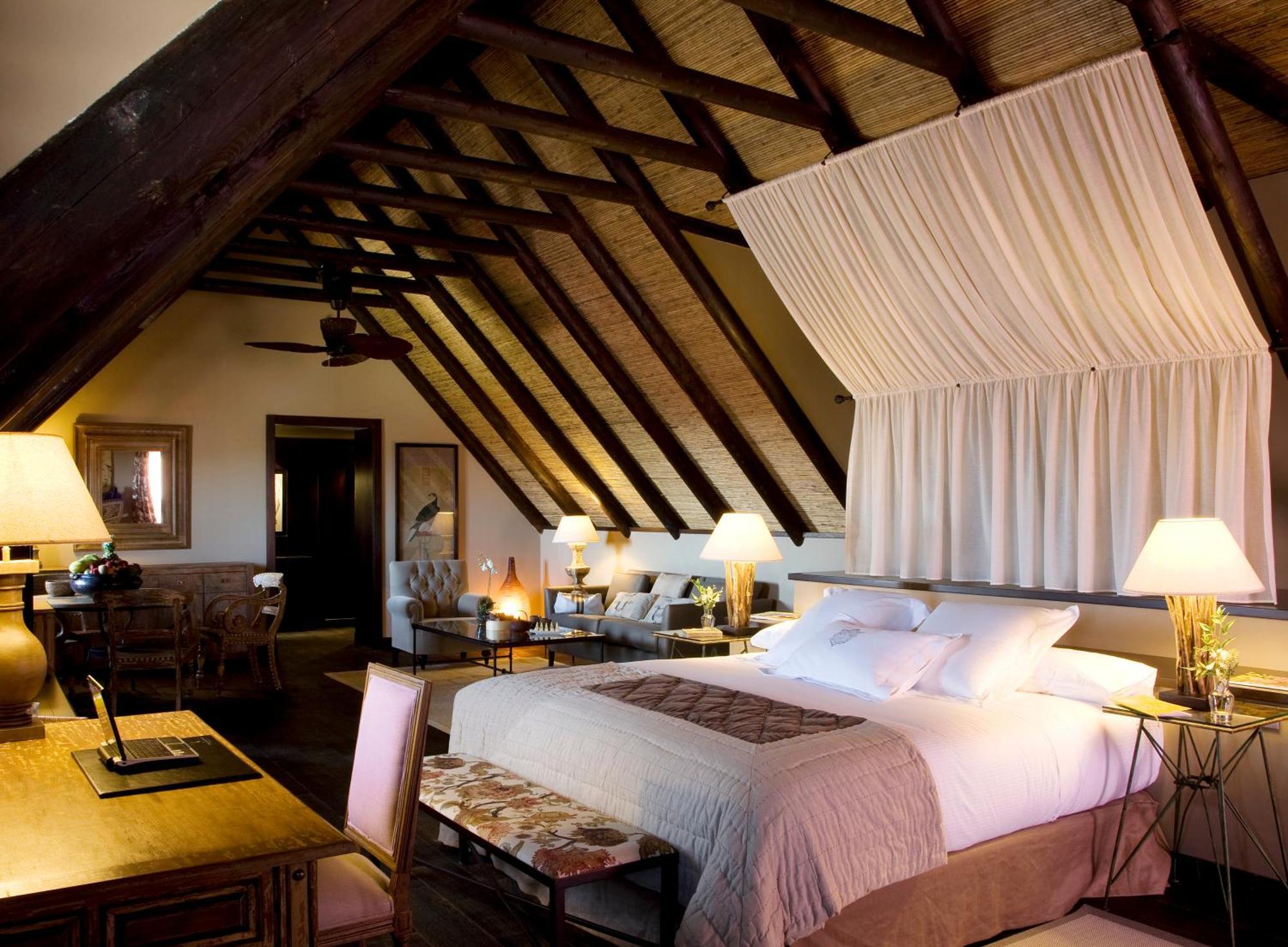 Asia Gardens Hotel & Thai Spa, A Royal Hideaway Hotel Finestrat Exterior foto A suite at the Four Seasons Hotel