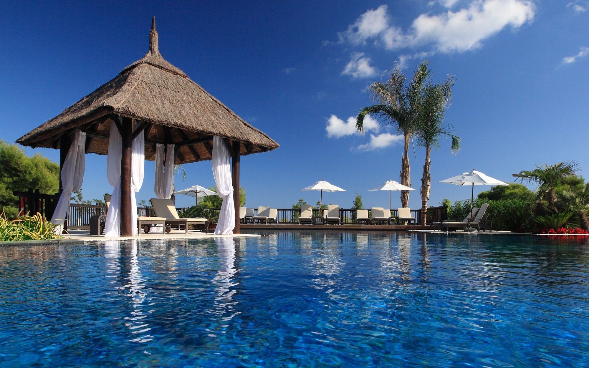 Asia Gardens Hotel & Thai Spa, A Royal Hideaway Hotel Finestrat Facilități foto The swimming pool at the resort