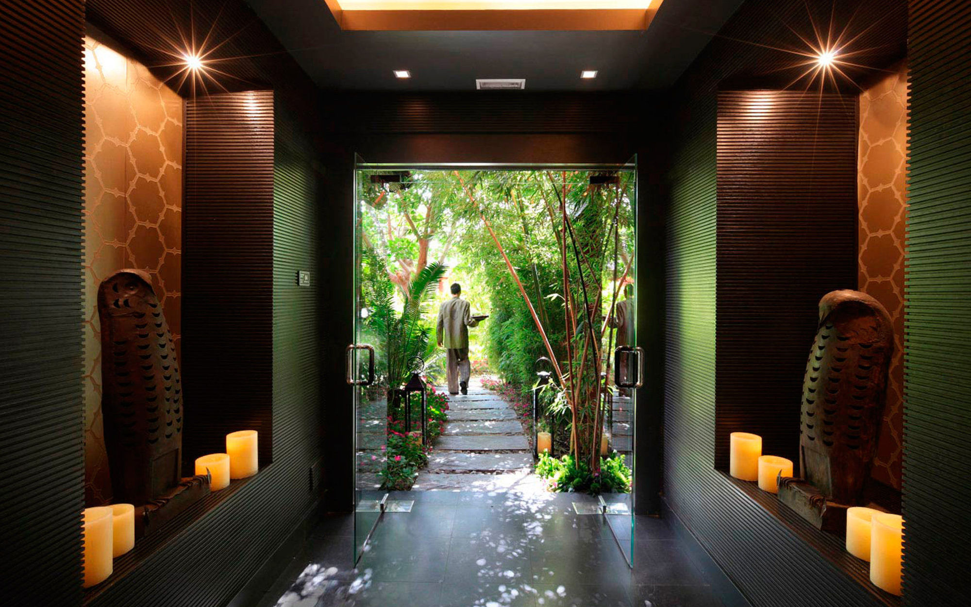 Asia Gardens Hotel & Thai Spa, A Royal Hideaway Hotel Finestrat Restaurant foto Entrance to the spa at The Ivy at Veranda
