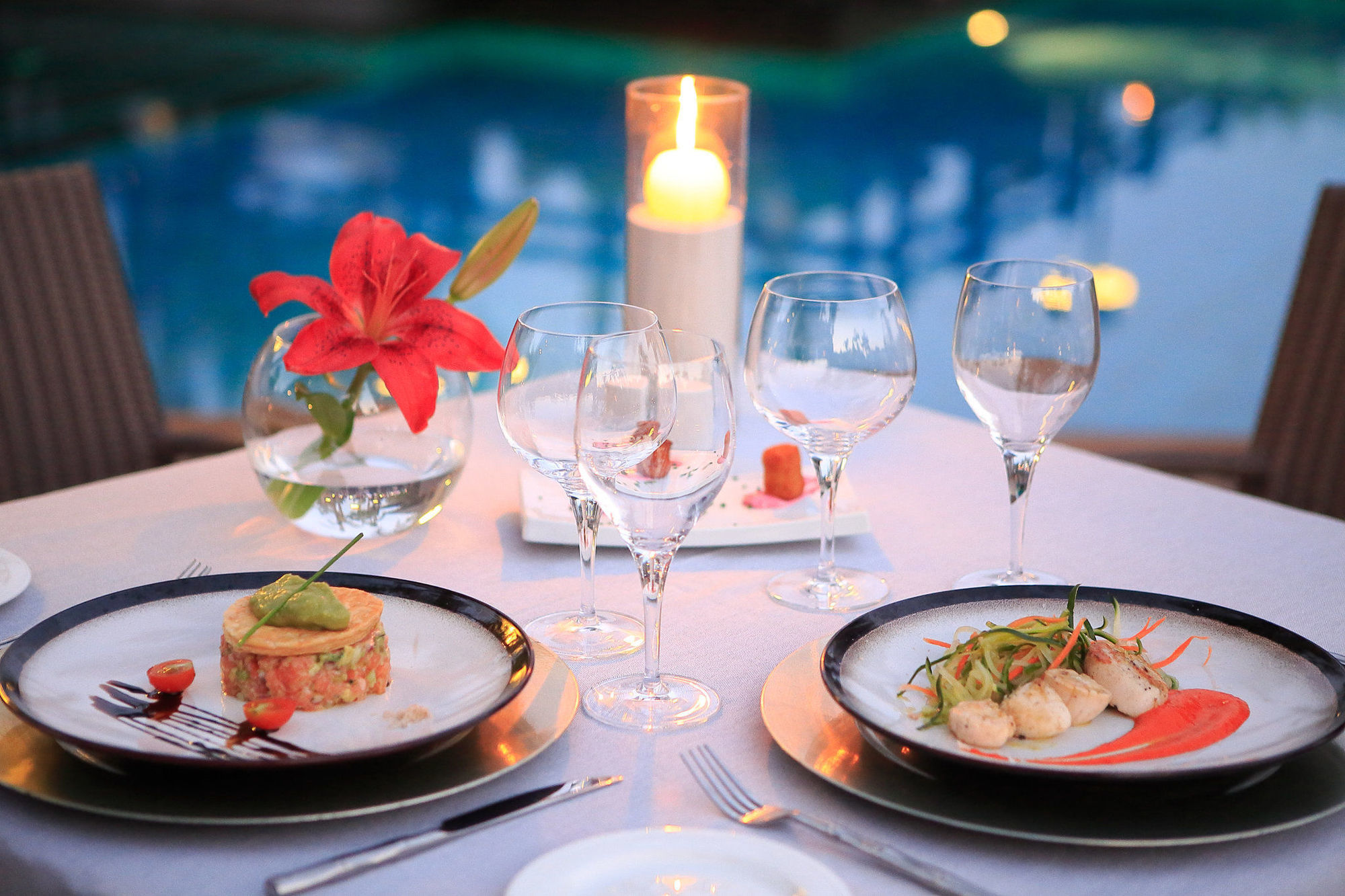 Asia Gardens Hotel & Thai Spa, A Royal Hideaway Hotel Finestrat Exterior foto A dinner table at a restaurant