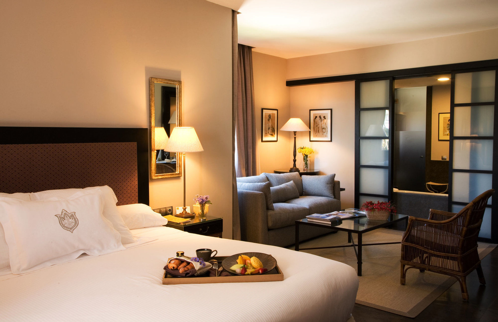 Asia Gardens Hotel & Thai Spa, A Royal Hideaway Hotel Finestrat Cameră foto A room at the hotel