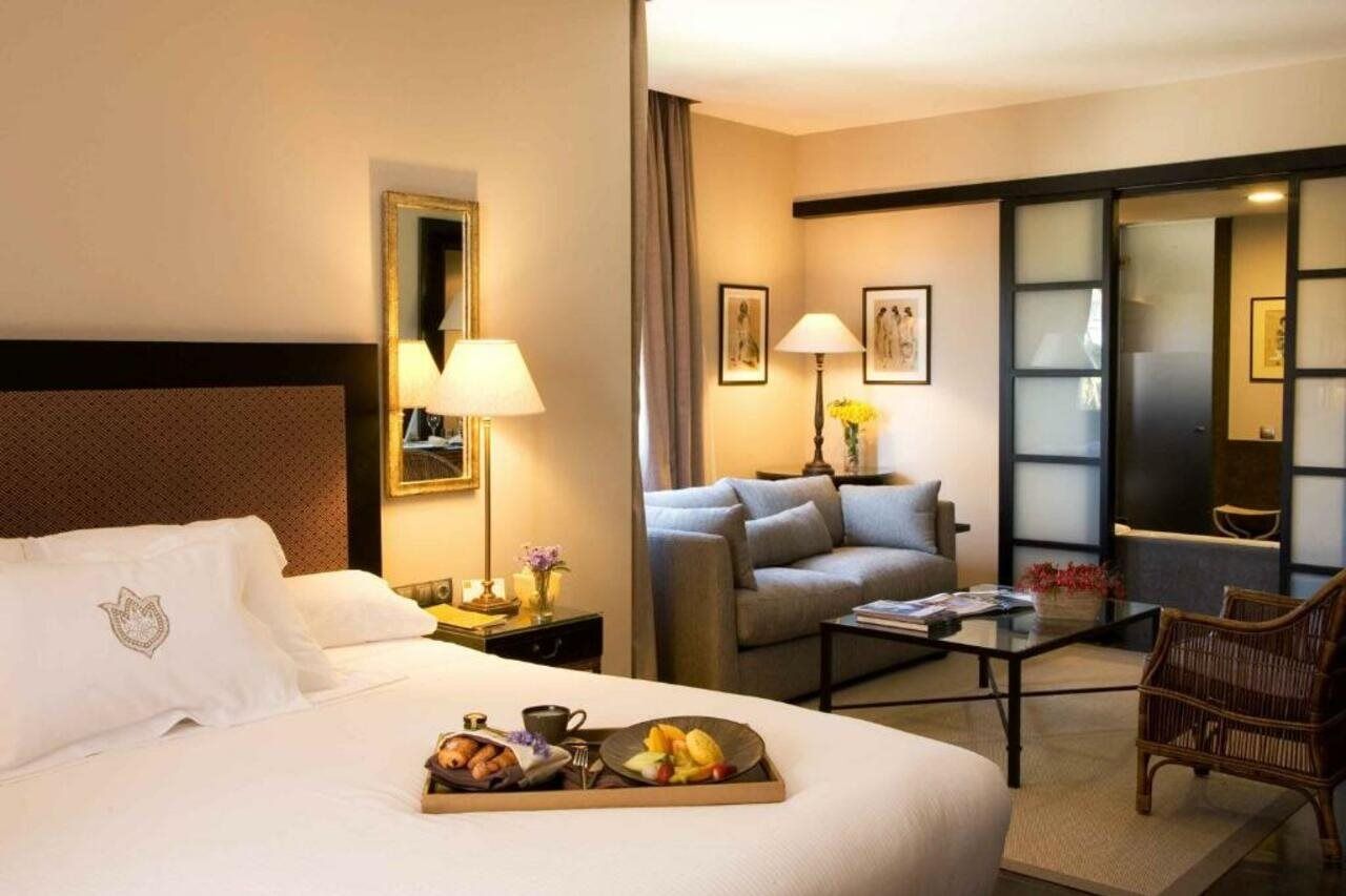 Asia Gardens Hotel & Thai Spa, A Royal Hideaway Hotel Finestrat Exterior foto A suite at the Mandarin Oriental, Barcelona